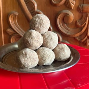 Balls-Pasiparupu-Ragi-Kadali- Ellu Kambu